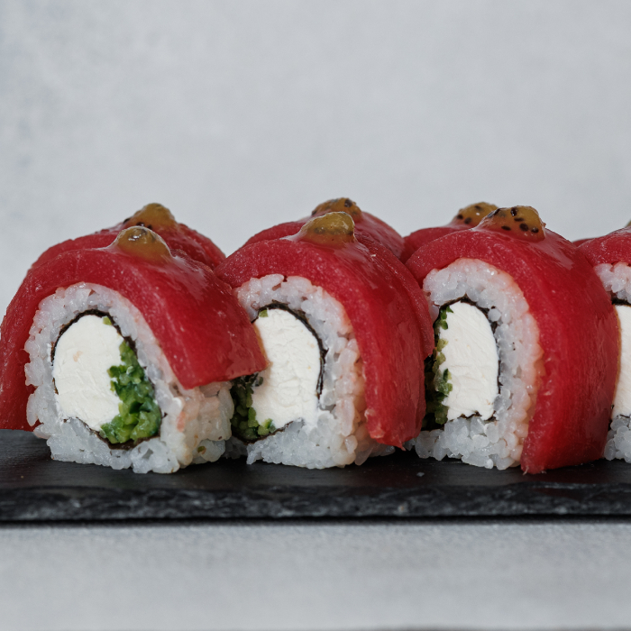 Рол Філадельфія з тунцем